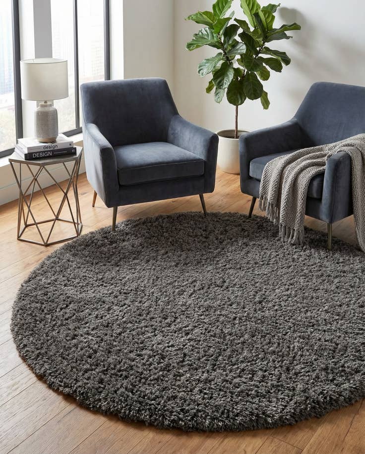 Detail image of 7' 10 x 7' 10 Marilyn Monroe™ Shag Round Rug