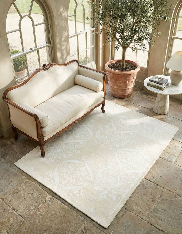 Detail image of 4' 2 x 5' 11 Darya Rug