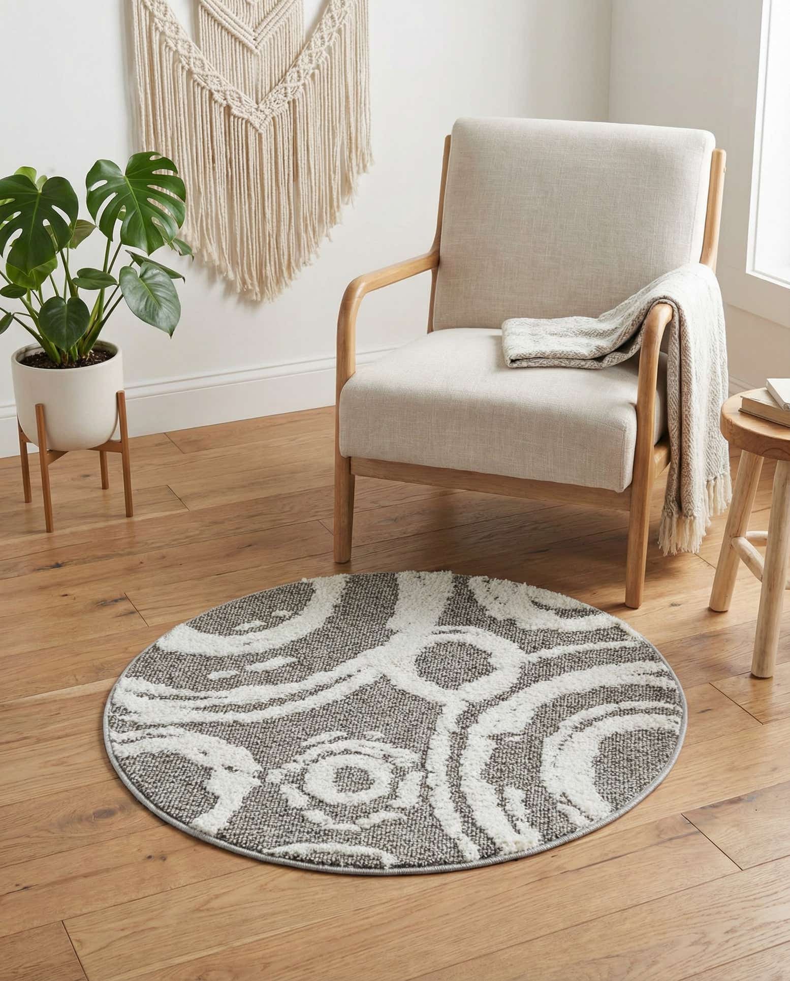 3' 3 x 3' 3 Boho Round Rug