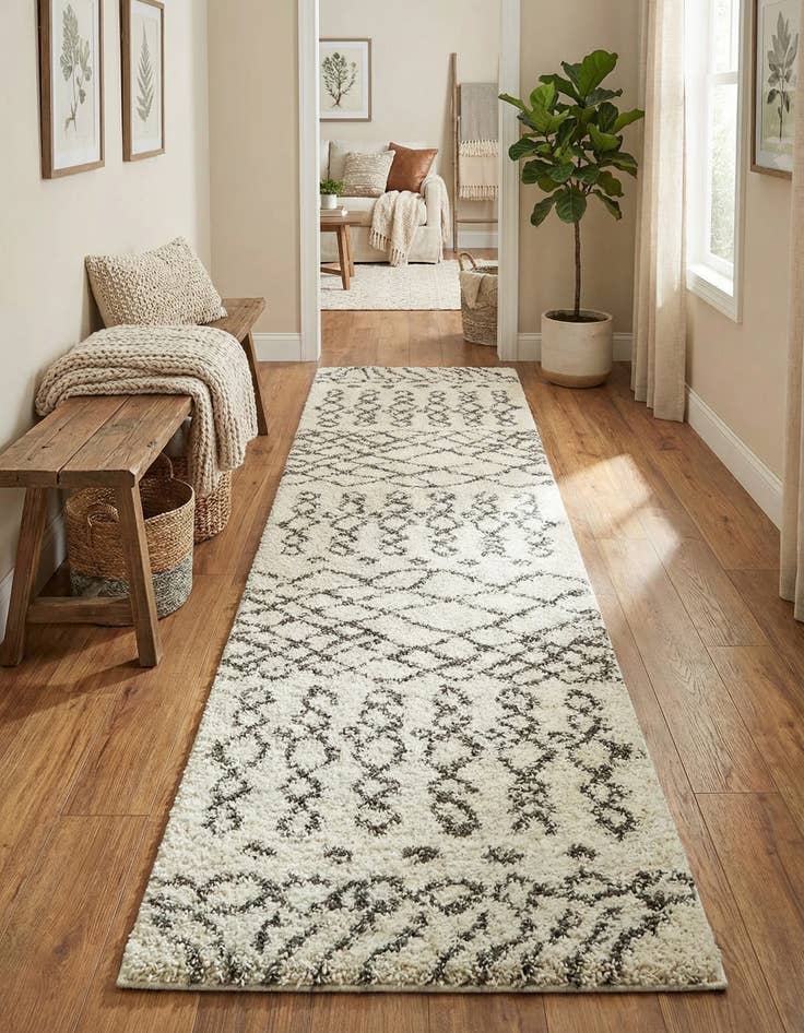 Detail image of 2' 7 x 10' Marrakesh Shag Runner Rug