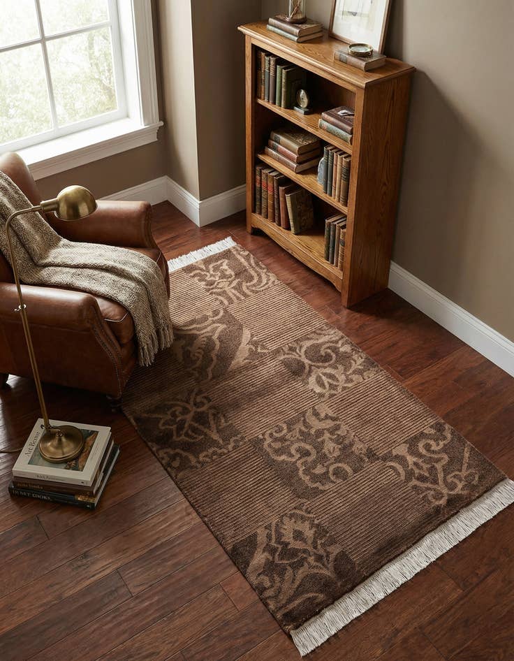 Detail image of 2' 9 x 5' 1 Hand Knotted Darya Wool Rug