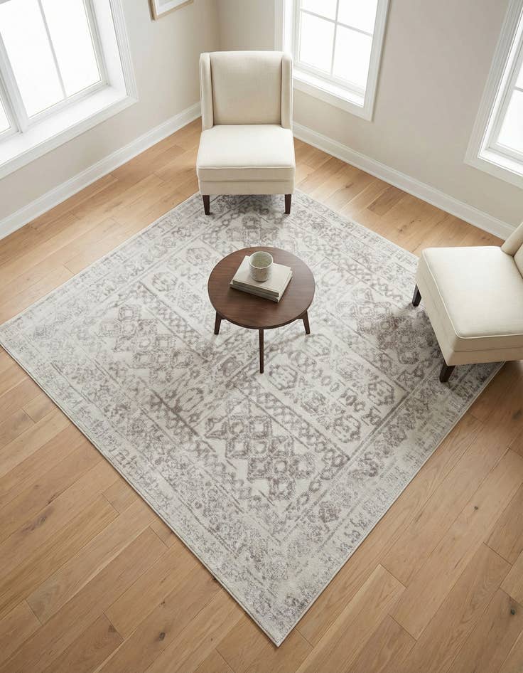 Detail image of 6' x 6' Oxford Square Rug