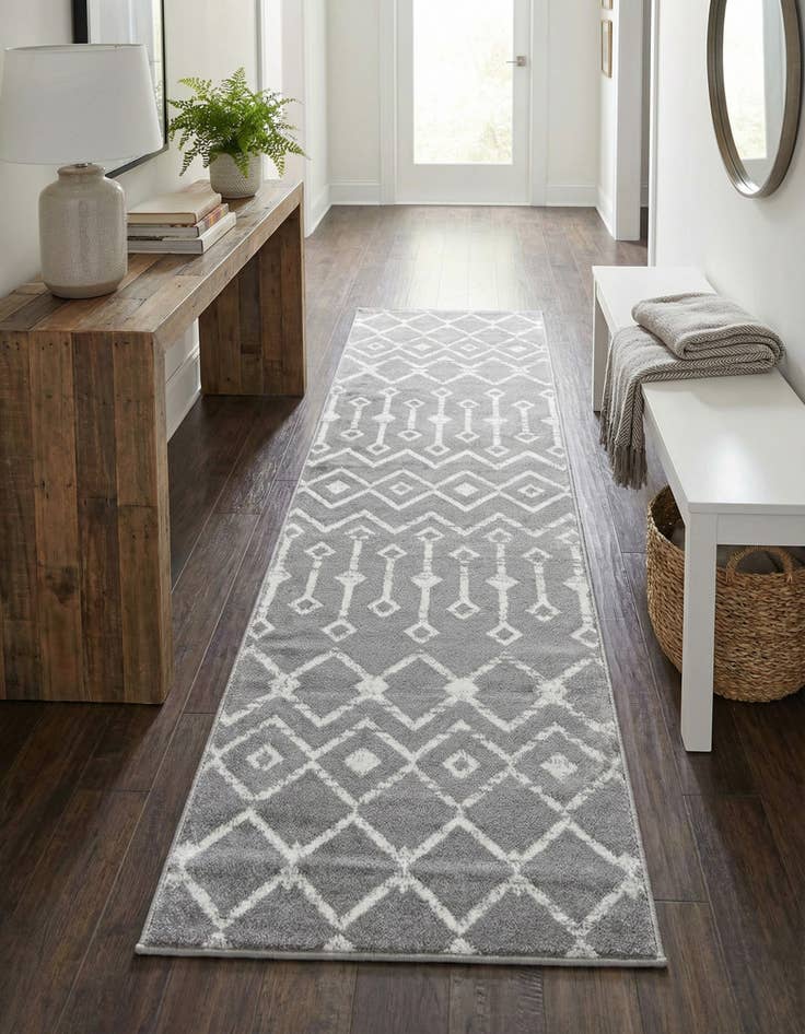 Detail image of 2' x 6' 7 Kasbah Trellis Runner Rug