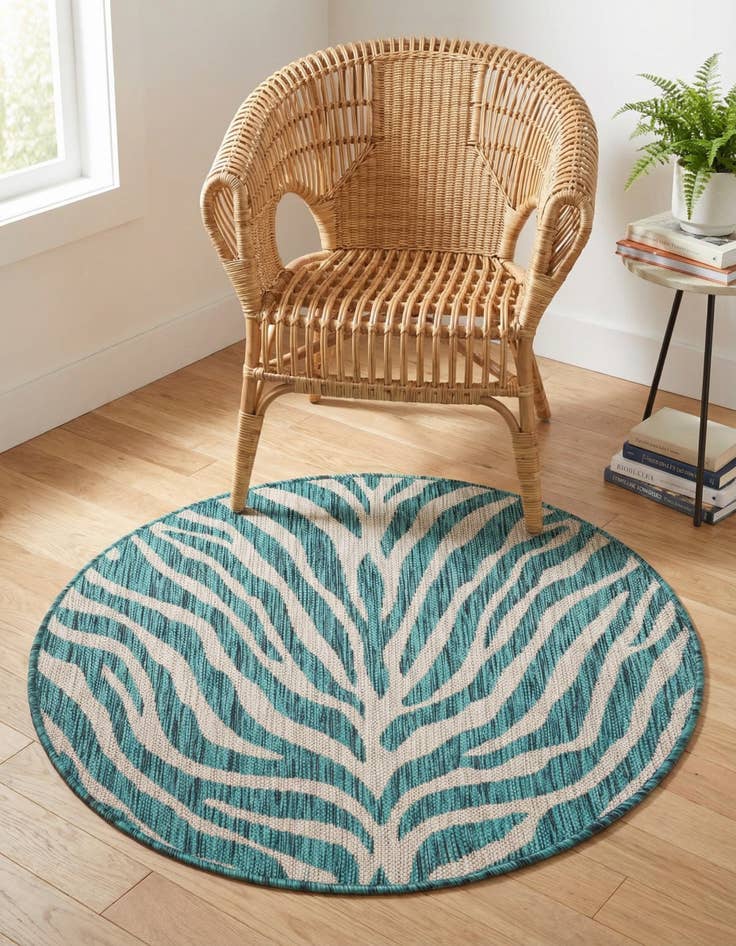 Detail image of 3' x 3' Easy-Clean Safari Indoor / Outdoor Round Rug