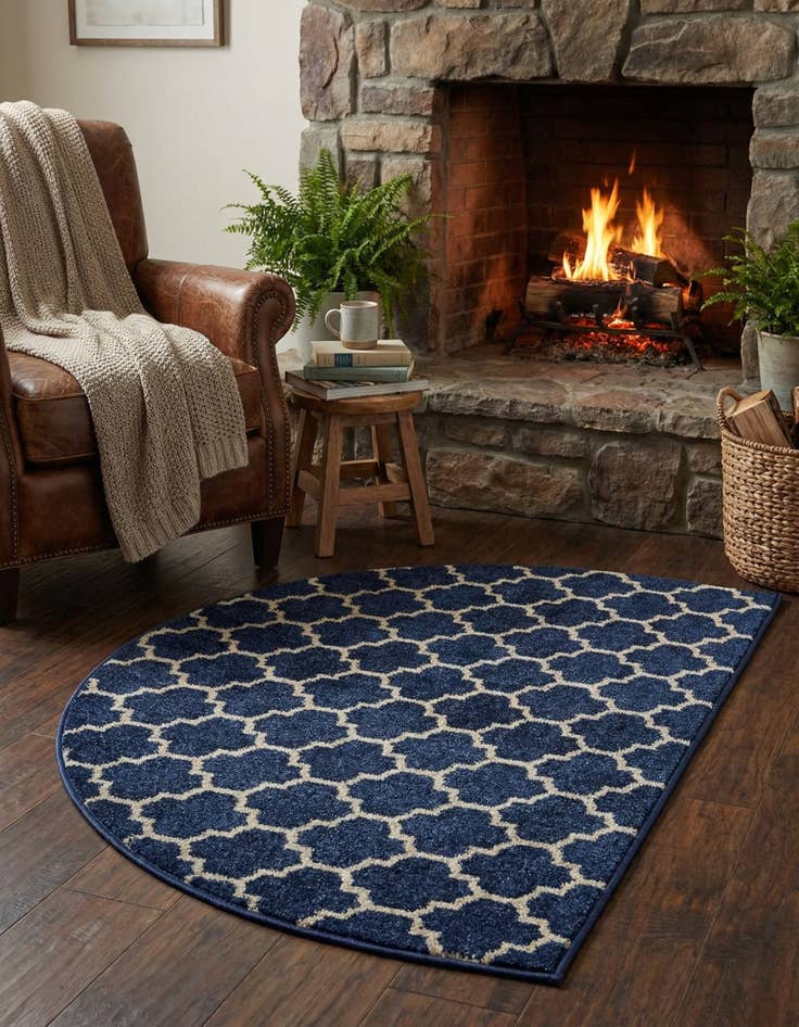 Detail image of 2' 7 x 4' Lattice Hearth Rug