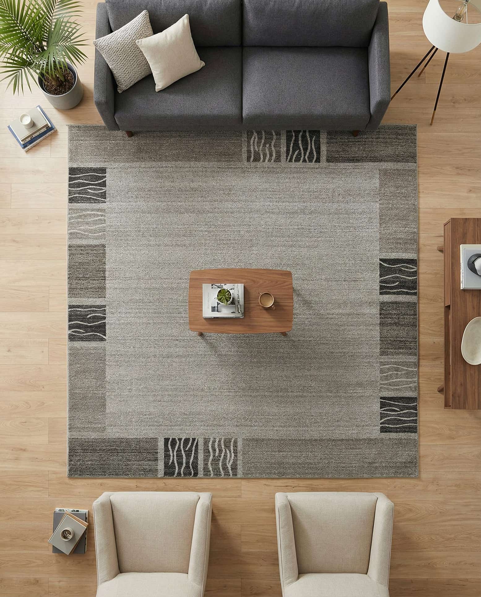 7' 10 x 7' 10 Angelica Square Rug