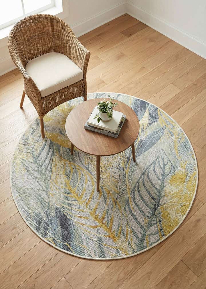 4' x 4' Easy-Clean Botanical Indoor / Outdoor Round Rug