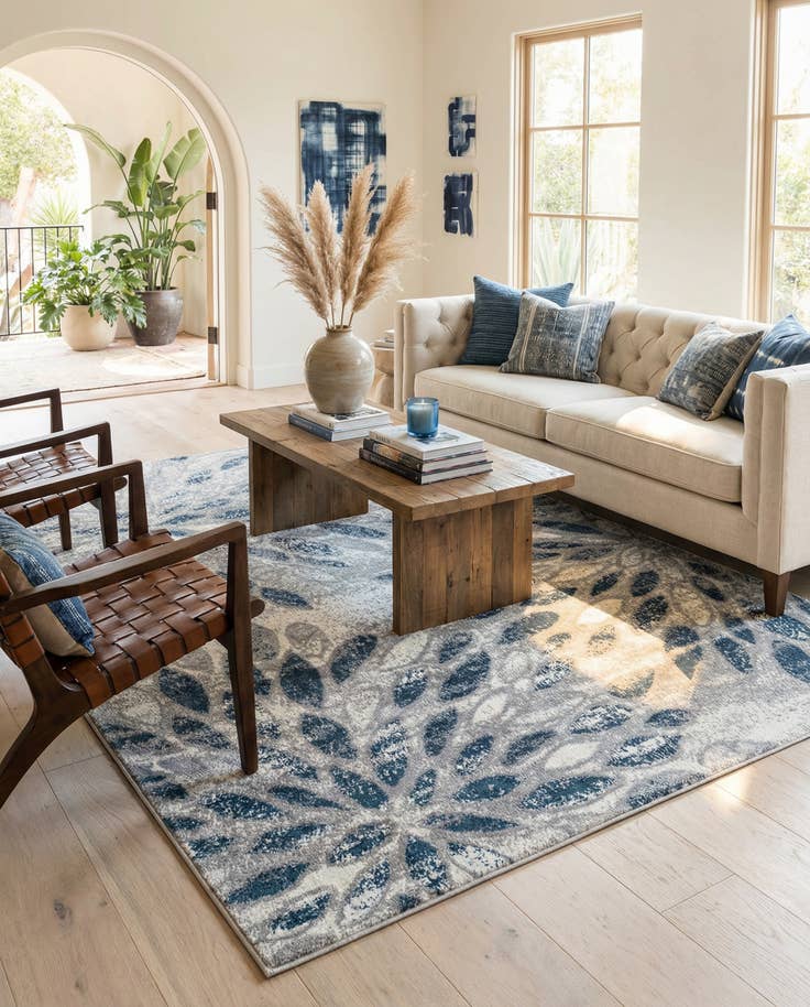 Detail image of 7' x 10' Charleston Rug