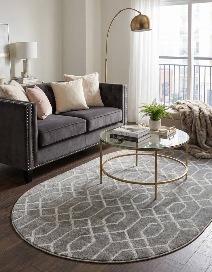 Detail image of 4' x 6'  Marilyn Monroe&trade; Glam Trellis Oval Rug