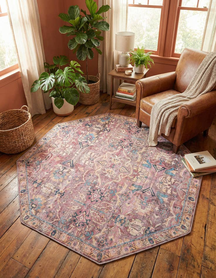 Detail image of 7' 10 x 7' 10 Washable Nostalgia Octagon Rug