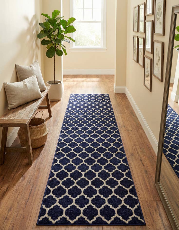 Detail image of  2' 7 x 10' Lattice Runner Rug