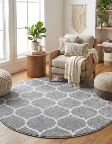 7' x 7' Lattice Frieze Round Rug