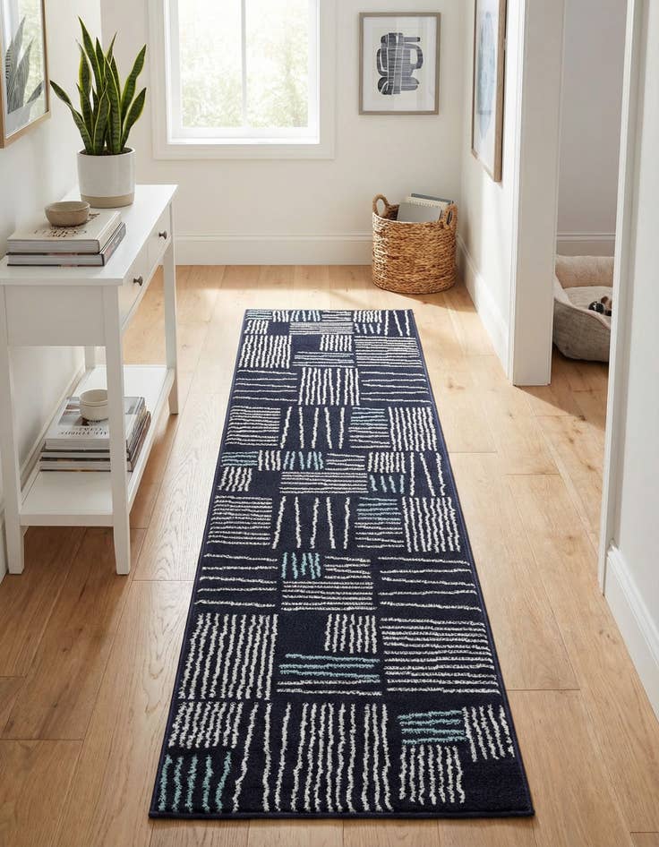 Detail image of 2' x 8' Hanahan Runner Rug