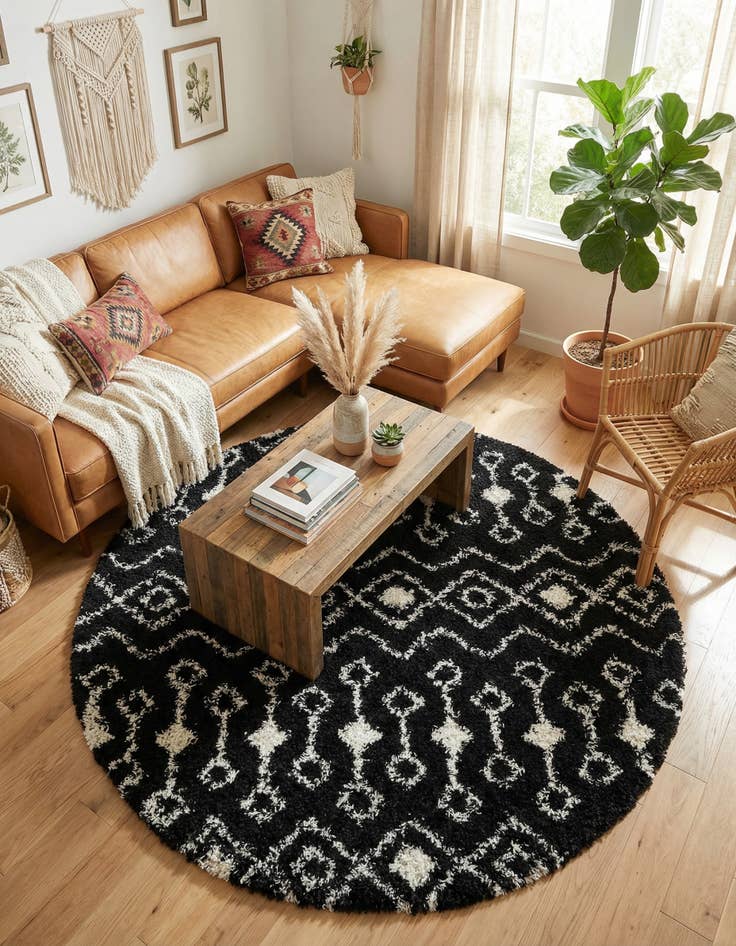 Detail image of 6' x 6' Moroccan Trellis Shag Round Rug