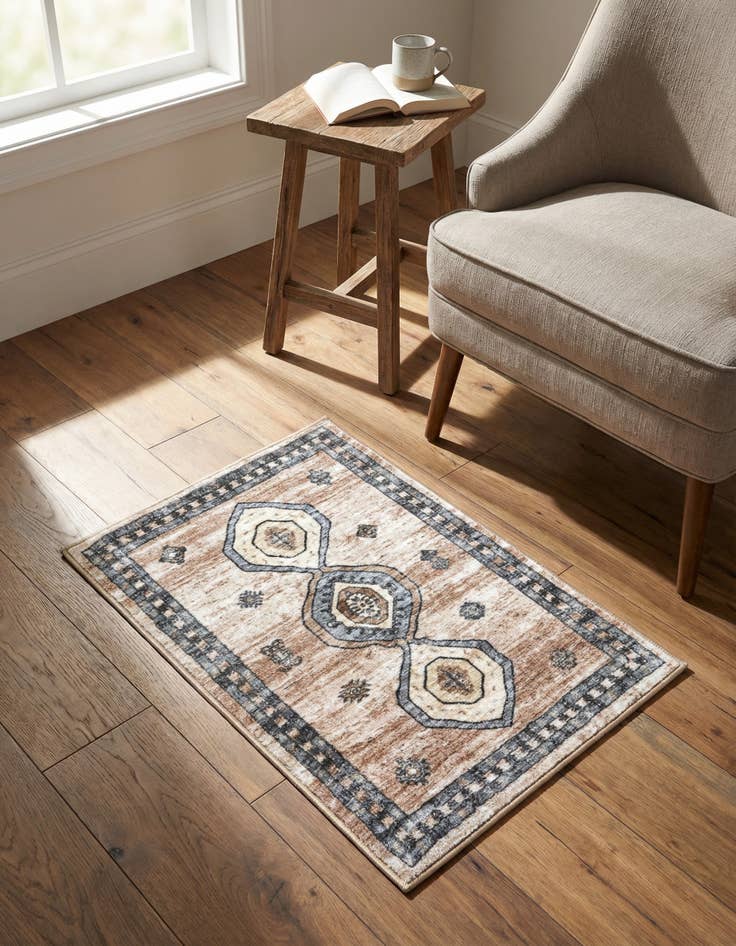 Detail image of 2' 2 x 3' Medina Rug