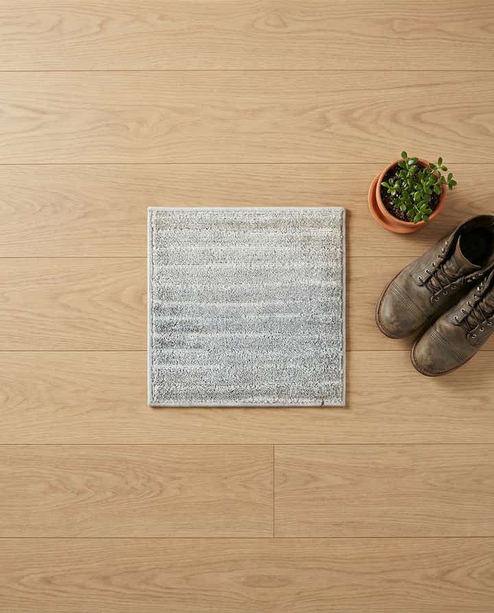 1' 8 x 1' 8 Easy-Clean Sabrina Soto Ola Indoor / Outdoor Sample Rug