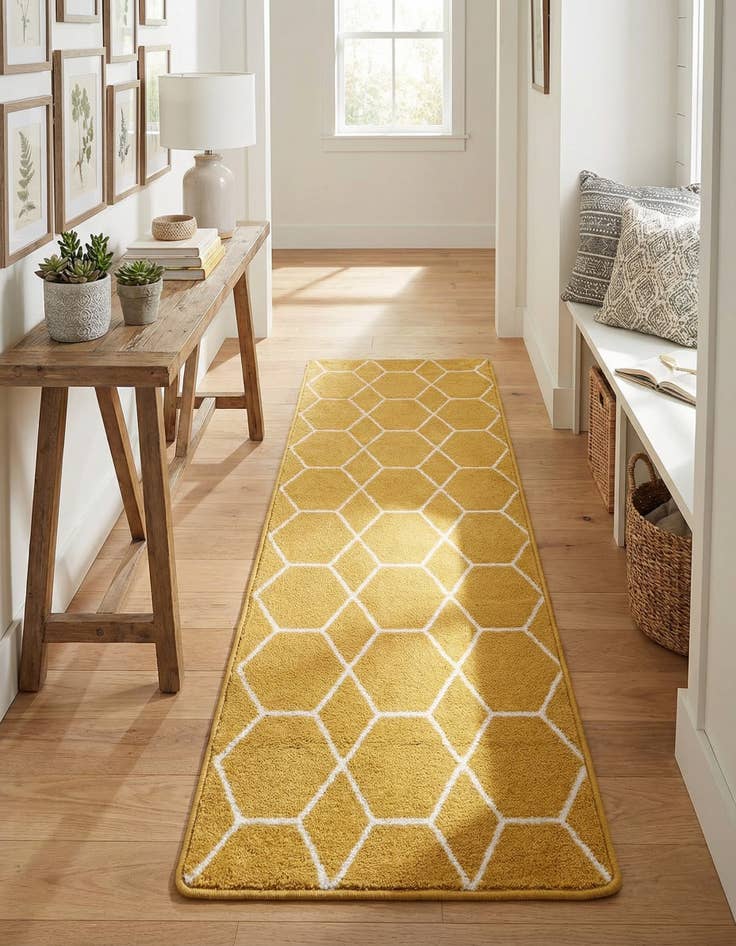 Detail image of 2' x 6' Lattice Frieze Runner Rug