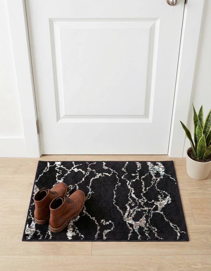 Detail image of 2' x 3' Carrington Rug