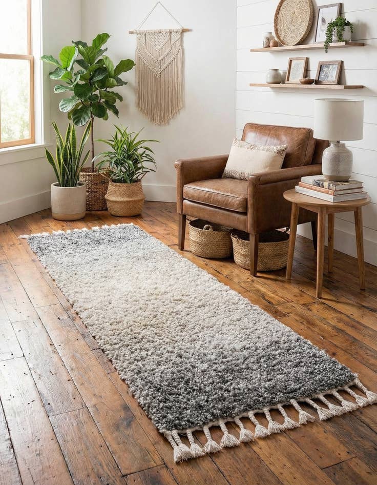 Detail image of 2' 7 x 8' 2 Lagom Shag Runner Rug