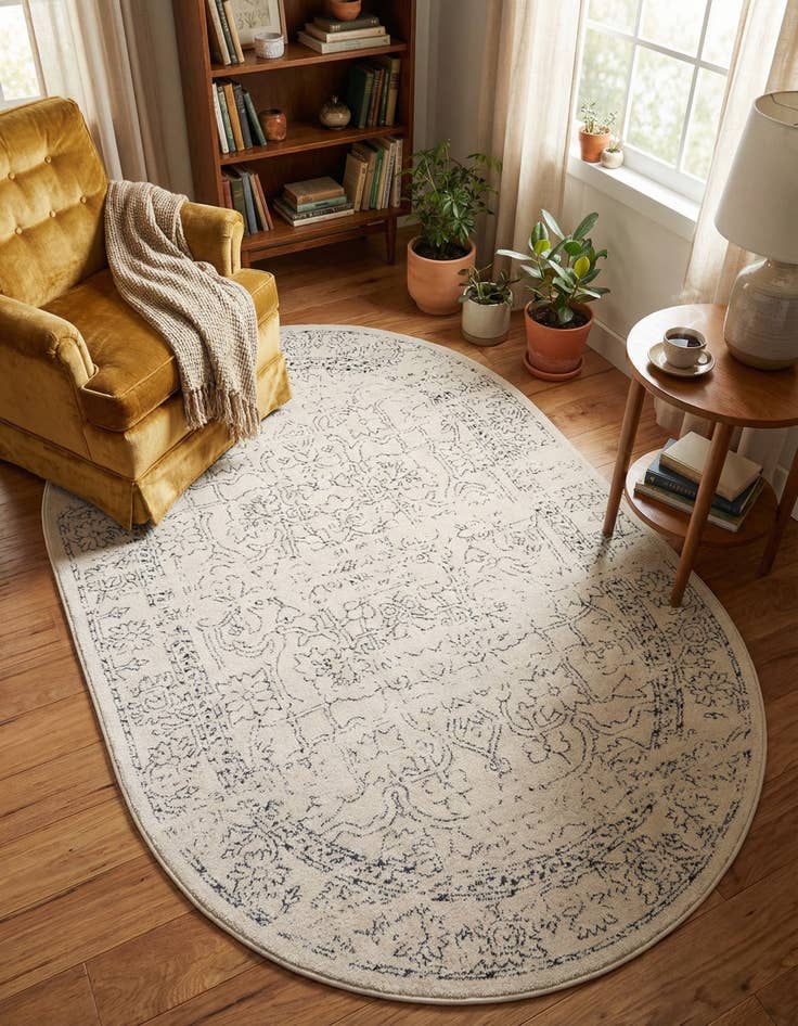 Detail image of 4' x 6' Isabella Oval Rug