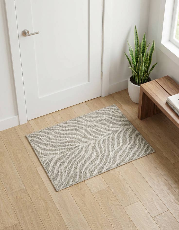 Detail image of 2' x 3'  Washable Safari Indoor / Outdoor Rug