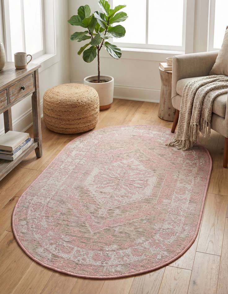Detail image of 3' x 5' 3  Washable Traditional Indoor / Outdoor Oval Rug