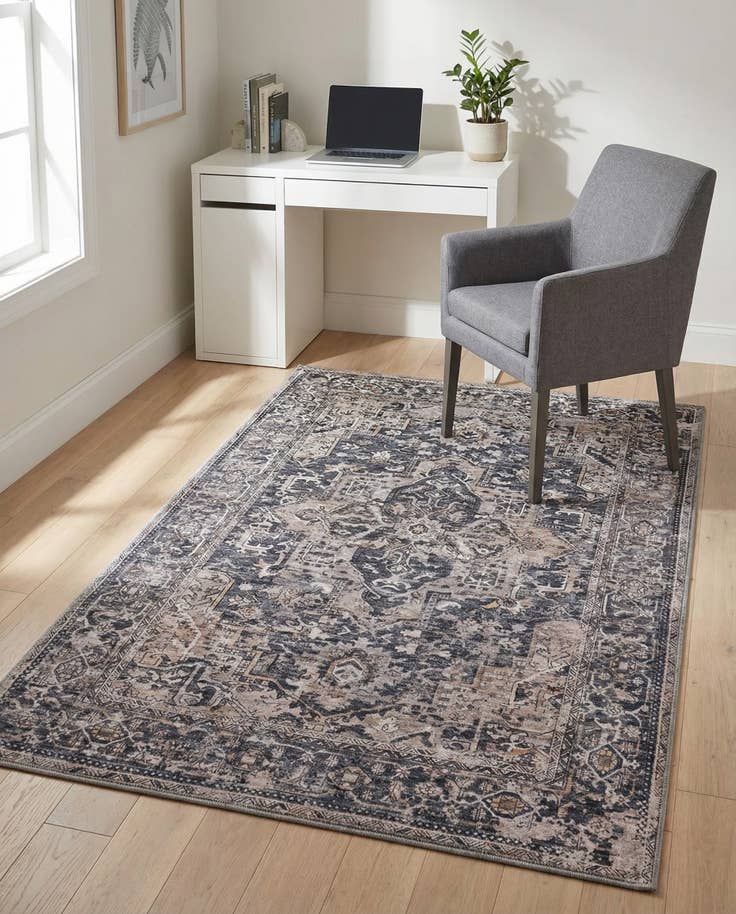 Detail image of 3' 3 x 5' 3 Yara Rug