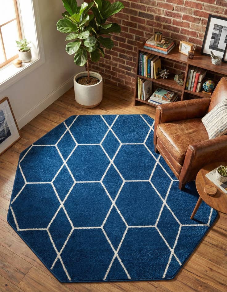 Detail image of 5' 3 x 5' 3 Lattice Frieze Octagon Rug