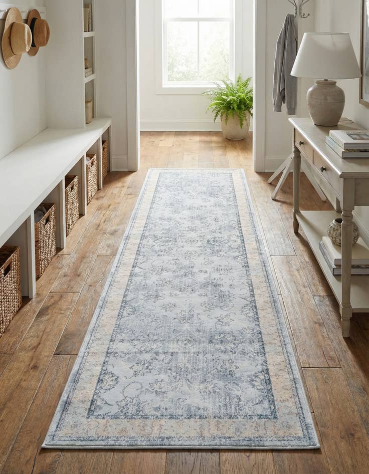 Detail image of 2' 7 x 10' Victoria Runner Rug