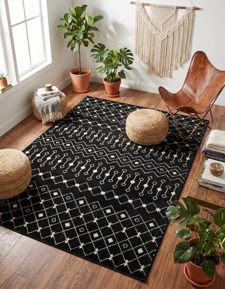 Detail image of 7' 10 x 10' Moroccan Trellis Rug