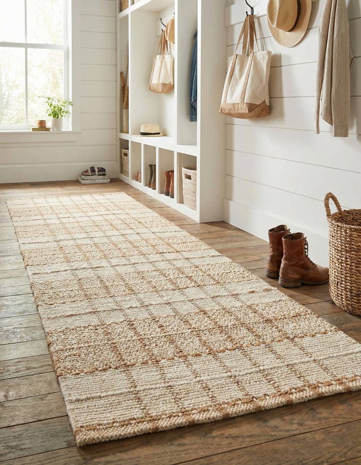 Detail image of 2' 7 x 8'  Hand Braided Laurel Handwoven Jute Runner Rug