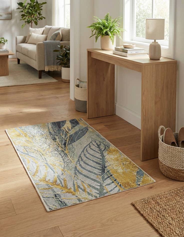 Detail image of 2' x 3' Washable Botanical Indoor / Outdoor Rug