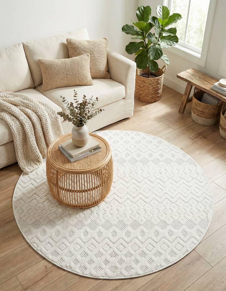 Detail image of 4' x 4' Easy-Clean Trellis Textured Indoor / Outdoor Round Rug