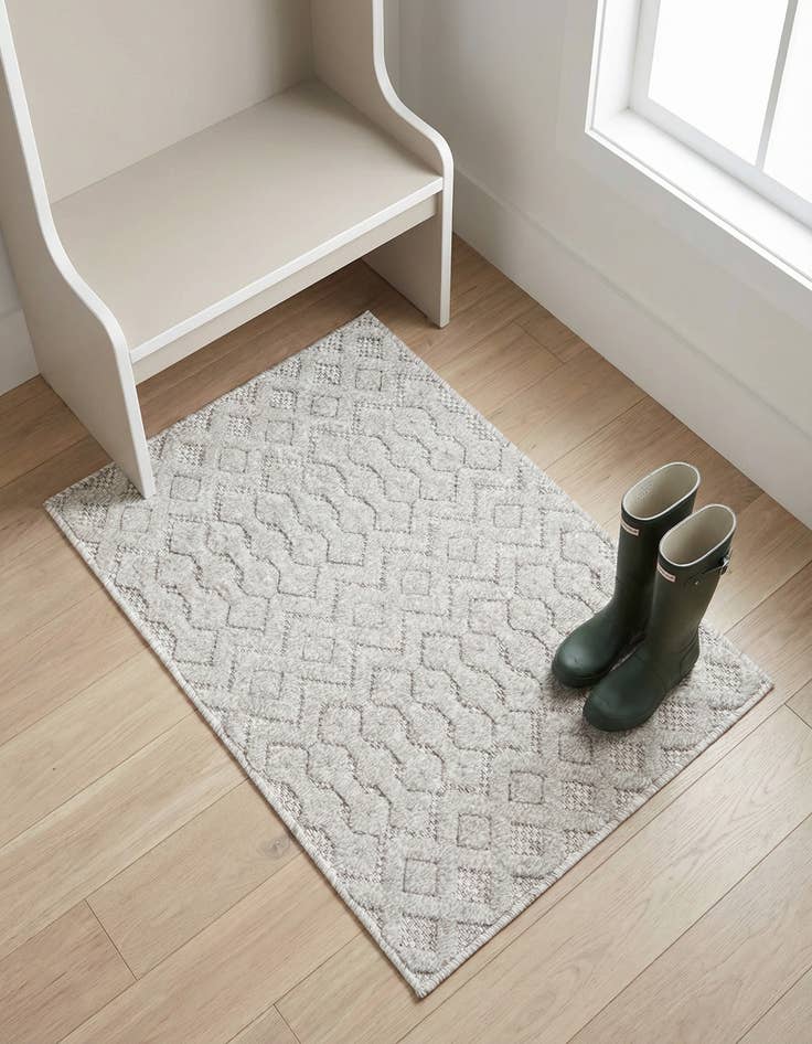 Detail image of 2' x 3' Washable Trellis Textured Indoor / Outdoor Rug