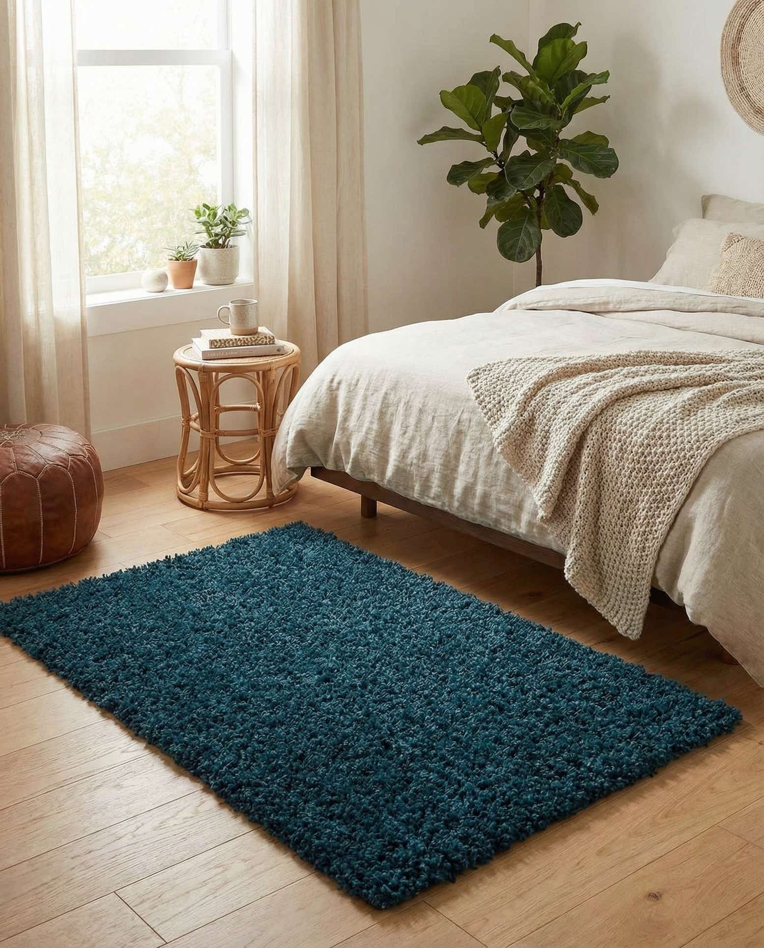 3' x 5' 3 Solid Shag Rug