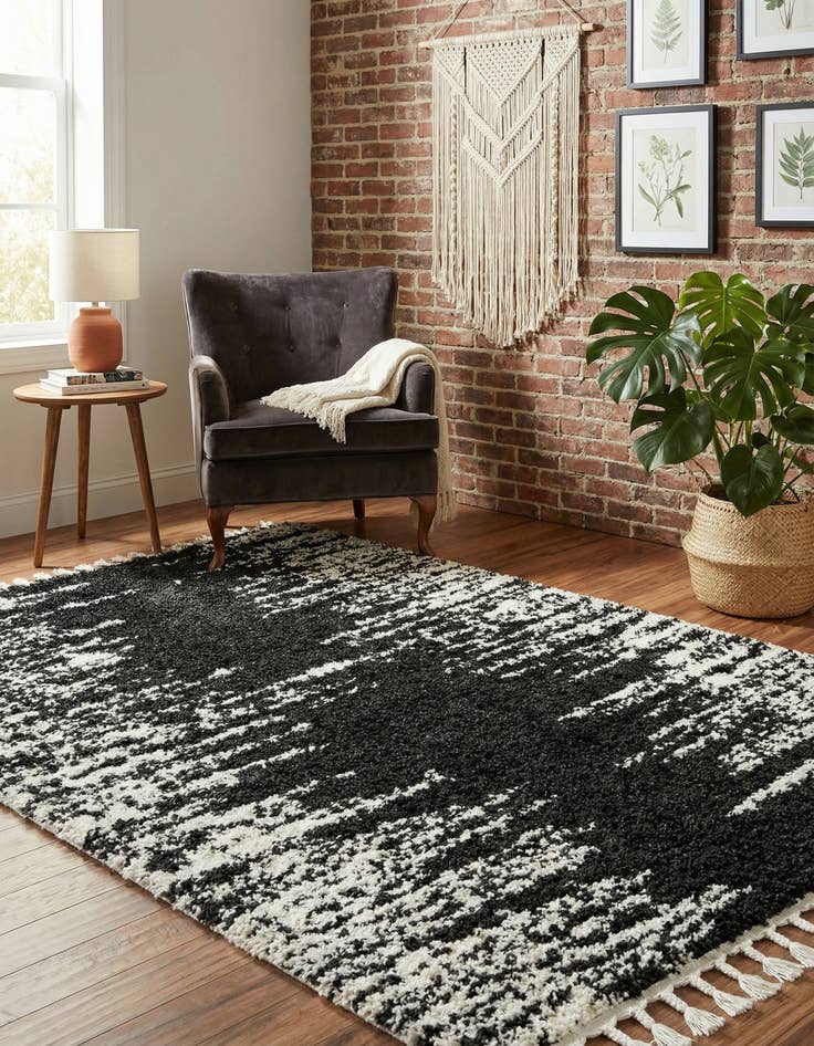 Detail image of 4' x 6' Serenity Shag Rug