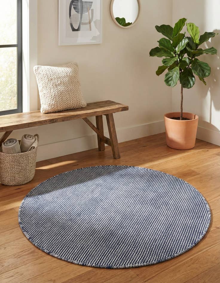 Detail image of 3' 3 x 3' 3 Washable Jill Zarin Palm Springs Indoor / Outdoor Round Rug