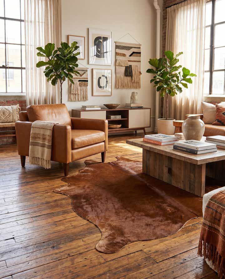 5' 7 x 6' 5 Cowhide Leather Rug