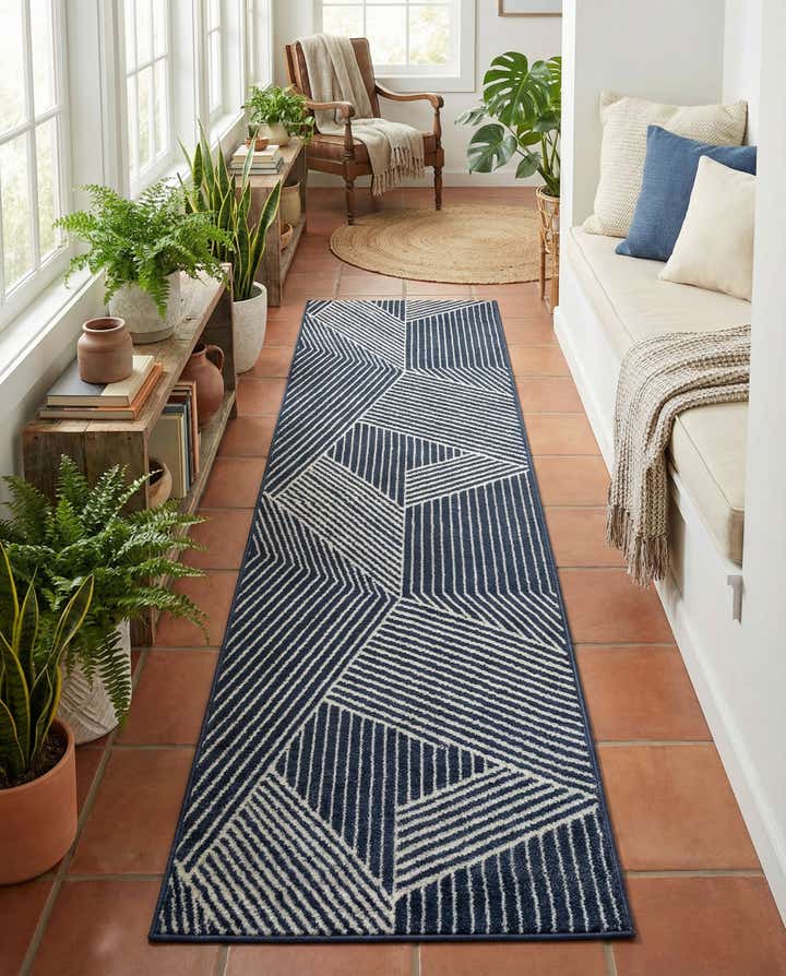 2' 7 x 10' Oslo Runner Rug