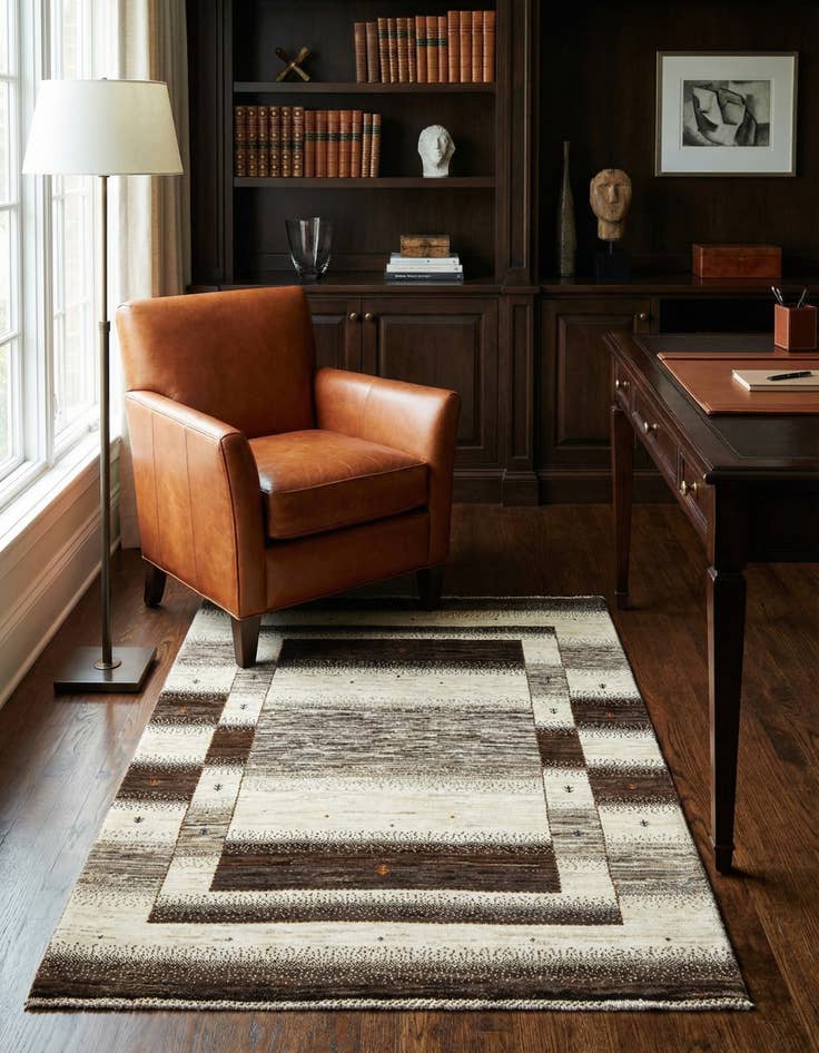 Detail image of 3' 10 x 5' 3 Hand Knotted Kashkuli Rug