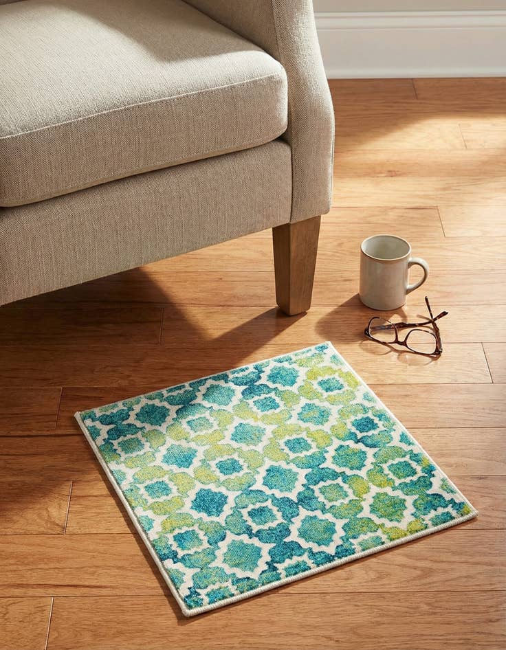 Detail image of 1' 4 x 1' 4 Azalea Sample Rug