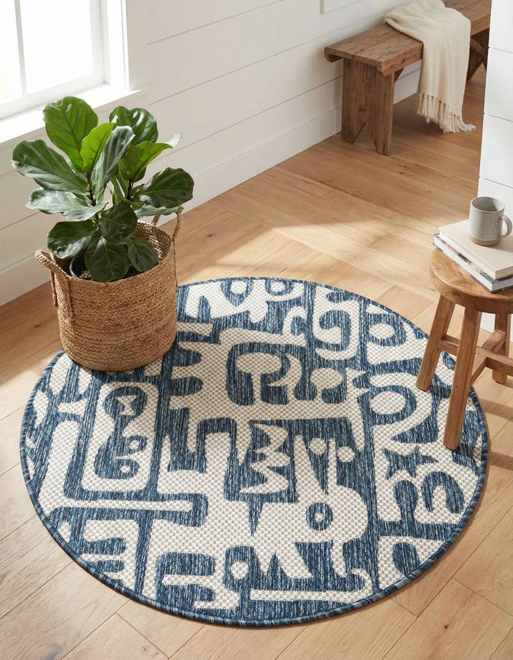 Detail image of 3' x 3' Washable Modern Indoor / Outdoor Round Rug