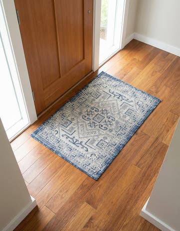Blue Easy-Clean Aztec Indoor / Outdoor Rug