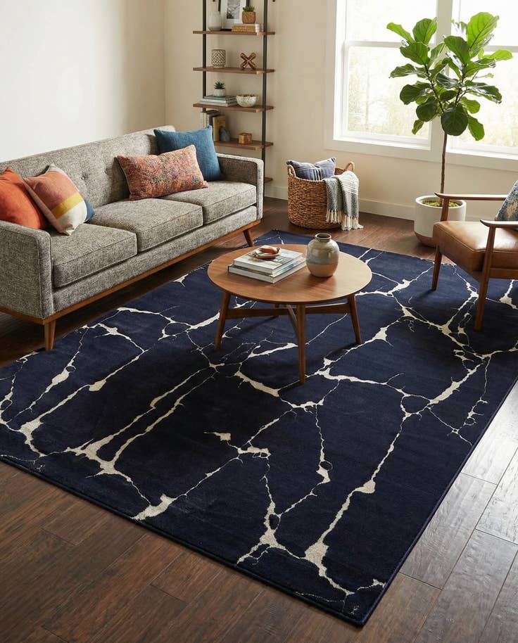 Detail image of 7' x 10' Vogue Geo Rug