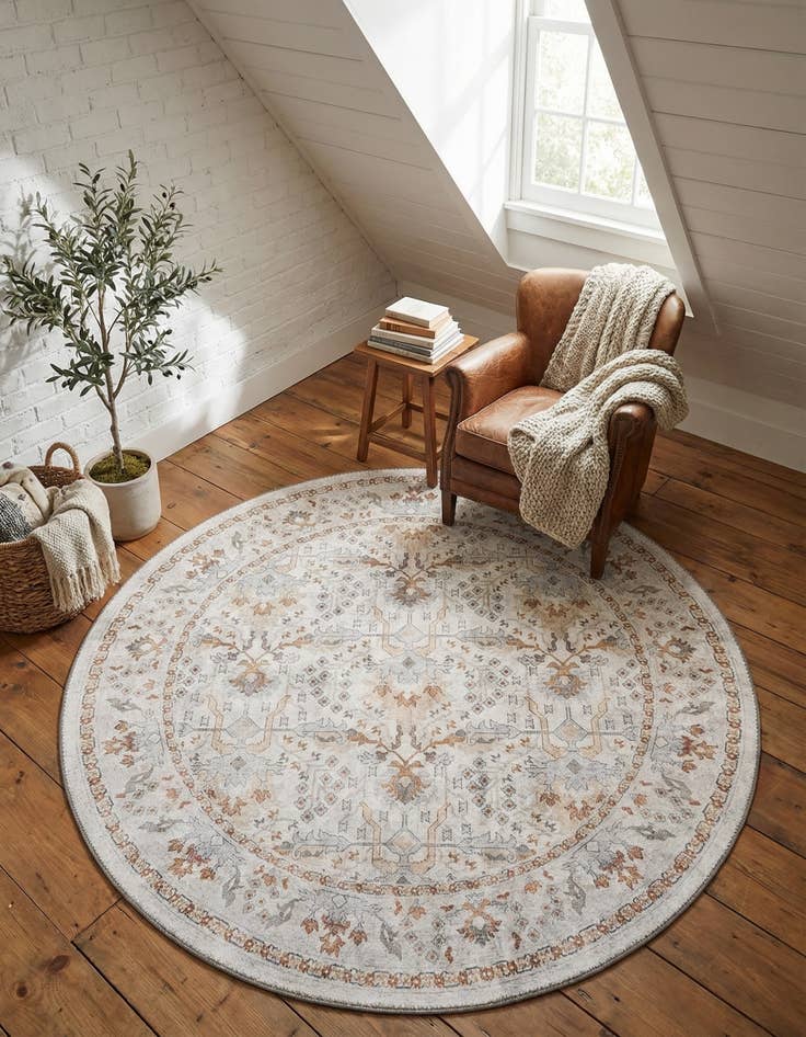 Detail image of  5' 1 x 5' 1 Timeless Round Rug
