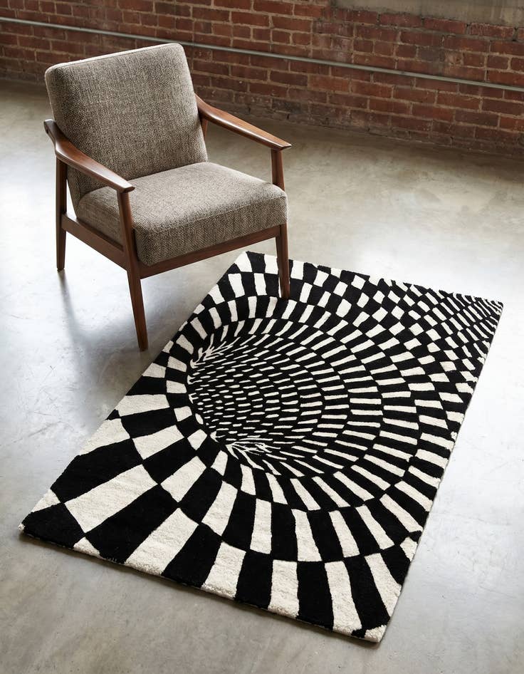 Detail image of 3' 3 x 5' 3 Vortex Wool Rug