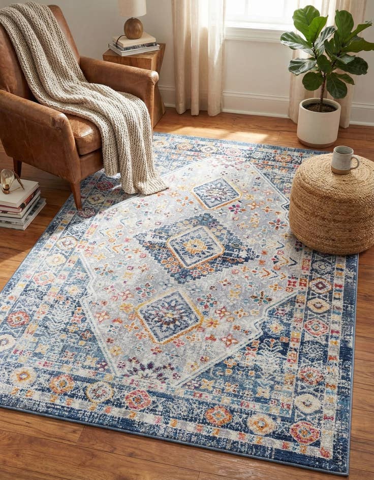 Detail image of 4' x 6' Budapest Rug