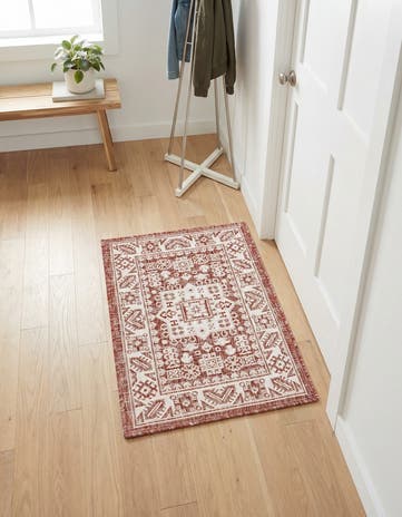 Rust Red Easy-Clean Aztec Indoor / Outdoor Rug