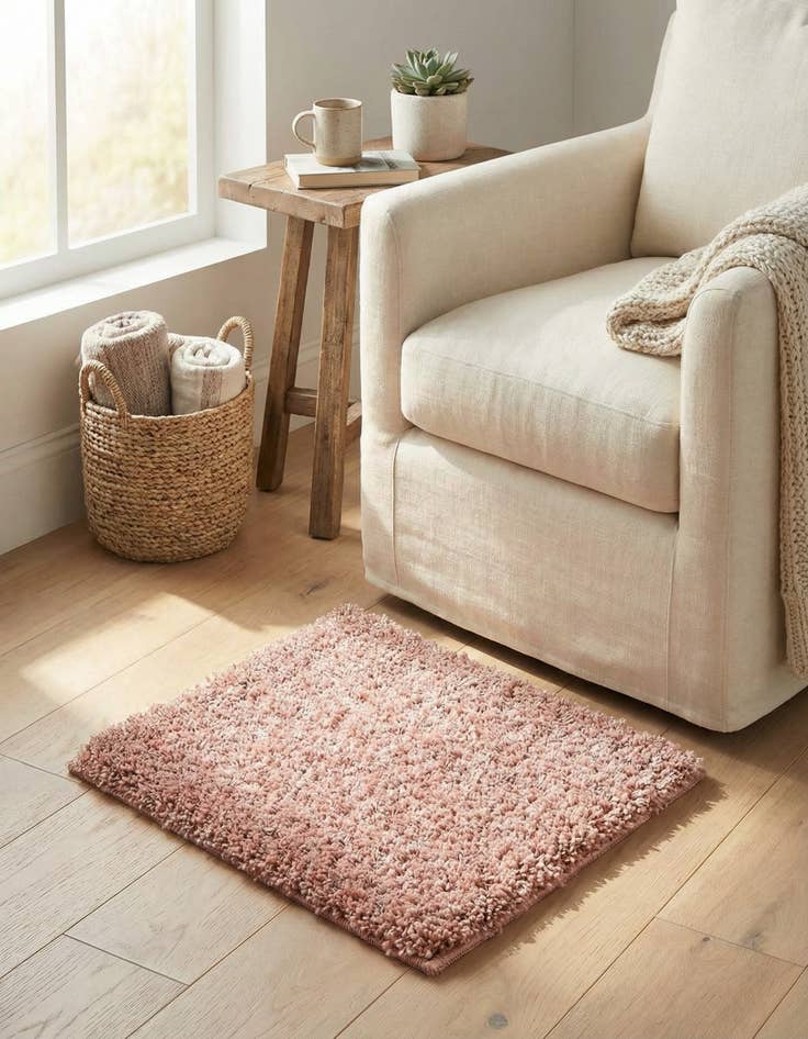 Detail image of 1' 4 x 1' 4 Jill Zarin Shaggy Chic Sample Rug