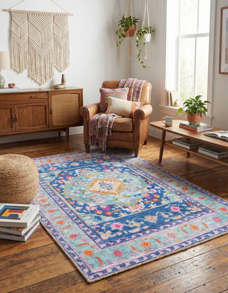 Detail image of 3' 6 x 5' 6 Timeless Rug